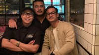 Hal tersebut membuat pengantin baru itu harus berpisah. Vanessa yang diperbolehkan pulang, sementara Bibi harus diamankan. Padahal sebelum kejadian ini, mereka berdua sering kuliner romantis. Foto: Instagram @bibliss