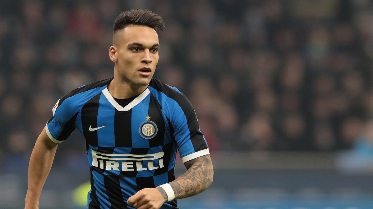 Lautaro Martinez dinilai akan kesulitan jadi starter kalau pindah ke Barcelona (Foto: Emilio Andreoli/Getty Images)