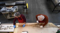Pengunjung yang datang ke Denver bisa langsung melihat proses pengolahan permen di pabrik Hammonds Candies. Foto: Istimewa