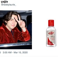 Timothee Chalamet sebagai hand sanitizer merek Lifebuoy. Foto: Twitter