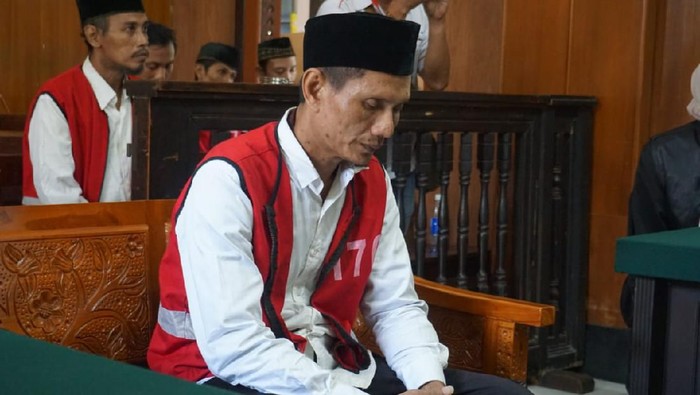 suami bakar istri