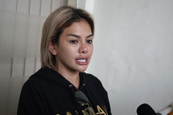 Nikita Mirzani saat ditemui di PN Jaksel.