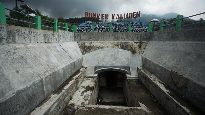 Suasana kawasan wisata Bungker Kaliadem, Cangkringan, Sleman, D.I Yogyakarta, Rabu (18/3/2020). Destinasi wisata lereng Gunung Merapi tersebut sepi pengunjung sejak beberapa hari terakhir menyusul merebaknya kasus COVID-19 di Indonesia. ANTARA FOTO/Andreas Fitri Atmoko/wsj.