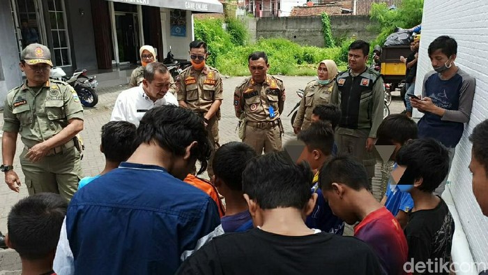 Bocah terjaring razia di warnet