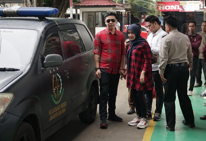 Pablo Benoa dan Rey Utami Pablo Benoa dan Rey Utami saat ditemui di PN Jaksel.