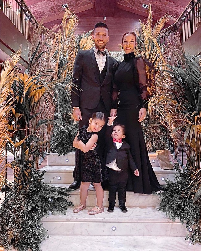 Dari pernikahan tersebut pasangan romantis ini telah dikaruniai dua orang anak.  Foto: dok. Instagram