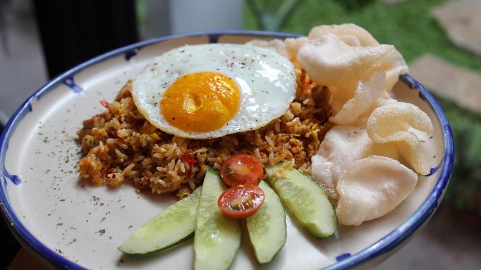 Nasi Goreng Pabrik Permen