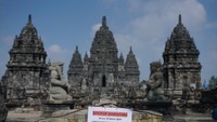 Suasana di kompleks Candi Sewu di Desa Bugisan, Prambanan yang ditutup bagi wisatawan di Klaten, Jawa Tengah, Selasa (17/3/2020). Sejumlah wisata candi di Jateng dan DI Yogyakarta ditutup sementara selama dua minggu ke depan sebagai bentuk antisipasi penyebaran virus Corona atau COVID-19. Foto: ANTARA FOTO/Hendra Nurdiyansyah
