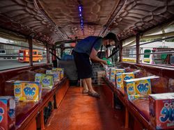 Imbas Pandemi Corona, Ini Foto Social Distancing di Dunia