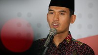 MUI: Dalam Kondisi Normal, Pakai Masker Saat Salat Hukumnya Makruh