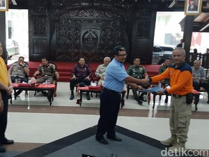 Pengusaha Guyurkan Bantuan Penanganan Corona di Malang