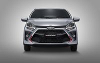 Tampang depan Toyota Agya terbaru. 