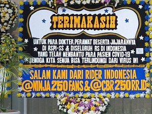 Gesit Tangani Corona, RSPI Dihadiahi Karangan Bunga