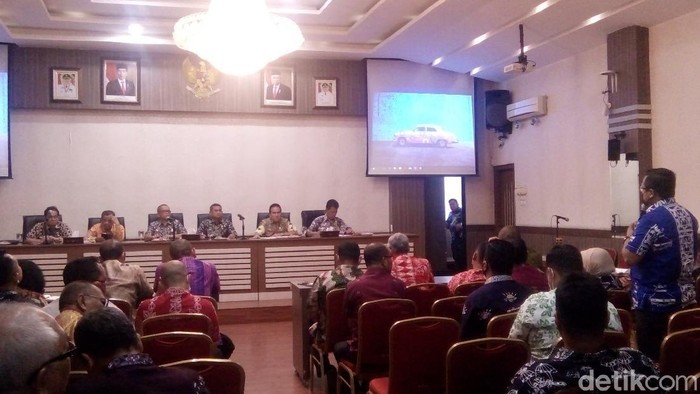 Rapat membahas penanganan Corona di kantor Wali Kota Medan (Ahmad Arfah/detikcom)