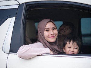 Bukan Kabur! Zaskia Mecca Nyetir Sendiri ke Yogya demi Isolasi Diri