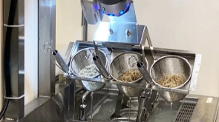 soba dibuat oleh robot canggih