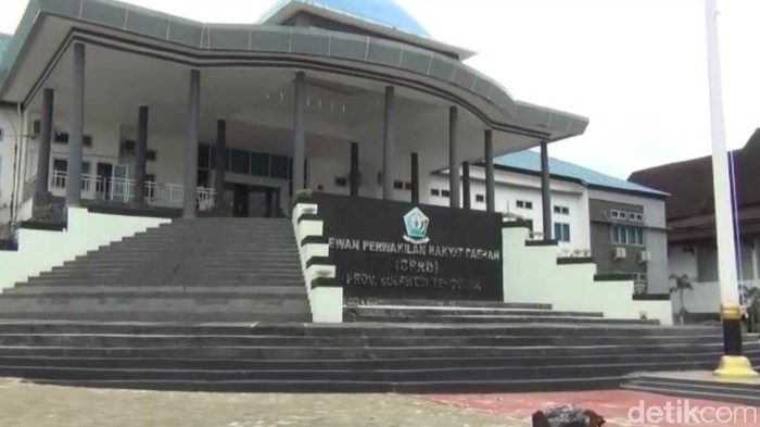 Gedung DPRD Sultra (Sitti Harlina/detikcom)