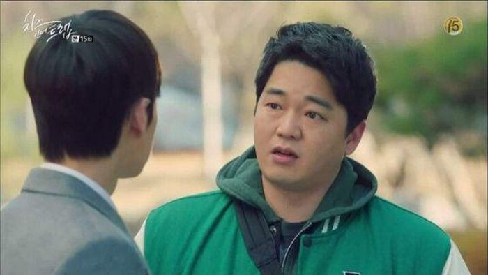 Moon Ji Yoon Meningga Dunia