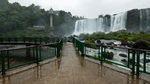 Air Terjun Iguazu Kering Pengunjung