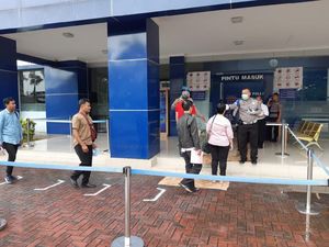 Hadapi New Normal, Polri Kaji Pembukaan Kembali Layanan SIM-STNK
