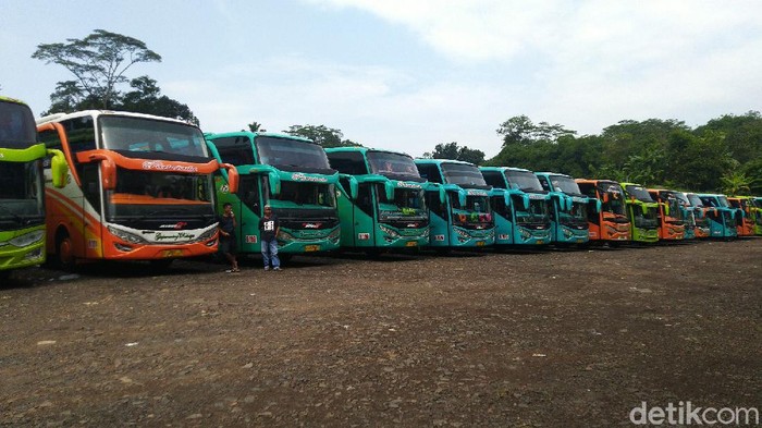 PO bus di Ciamis merugi karena kandangkan armada pariwisata