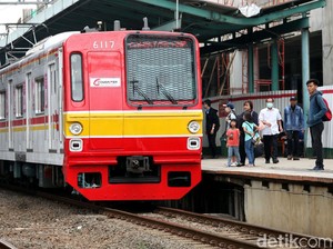 Ini Solusi PT KCI-Kepala Daerah soal 3 Penumpang KRL Positif Corona