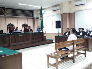 Peneror Novel Baswedan Dapatkan Cairan Asam Sulfat di Pul Mobil Gegana