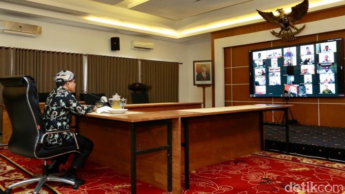 Rapat Online soal Covid-19