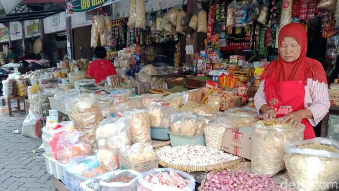 Pedagang Beras di Klaten Pedagang Beras di Klaten