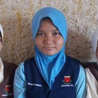 Transformasi perubahan wajah wanita asal Malaysia ini jadi viral di Twitter. Mahasiswi bernama Nur Balqis Ainnisha ini pernah dibully karena penampilannya dulu yang disebut dekil. Foto: Twitter