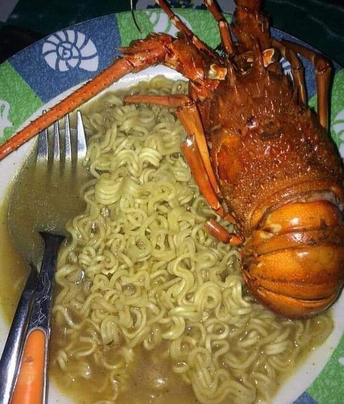 Mie Instan Topping Mewah