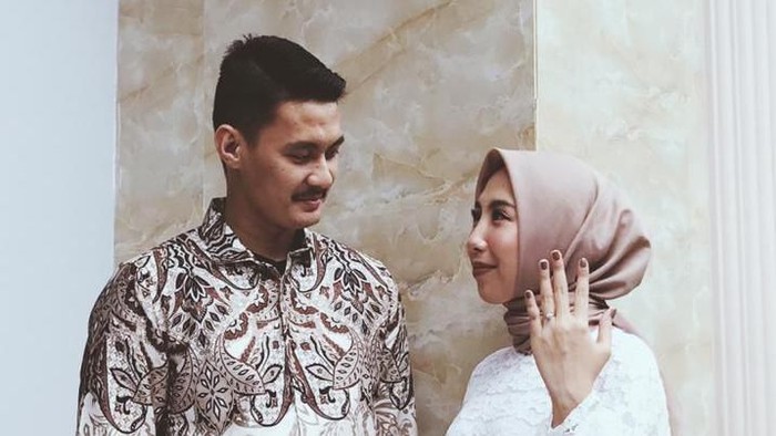 Muhammad Zoel Ikram Noer dan Elvina Chandra.