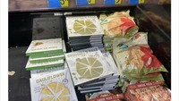 Apa yang saya pelajari dari fenomena panic buying ini adalah tidak ada satu pun orang yang mau memakan pizza berbahan dasar brokoli saat krisis, tulis pengguna Twitter @julianillari. Foto: Istimewa