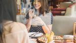 Kepoin Momen Kuliner Resiah Lim, Mantan Asisten Ashanty yang Cantik