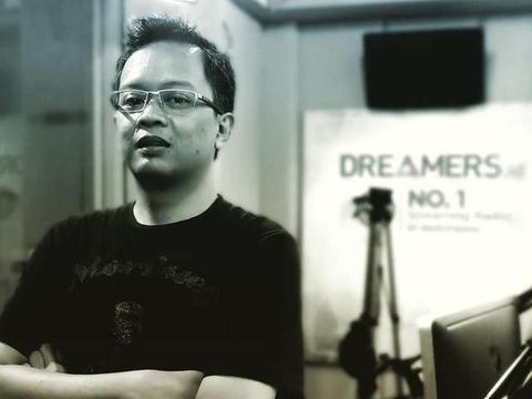 Lama Tak Terdengar Namanya, Begini Kabar Anton Eks Sheila On 7 Sekarang