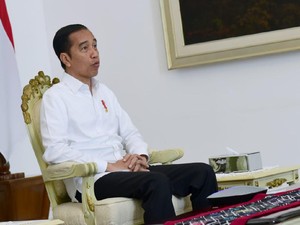 Jokowi: Yang Menduga Dirinya Kena Corona Isolasi Diri