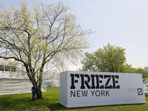 Corona Buat Penghargaan Bergengsi Frieze New York 2020 Dibatalkan
