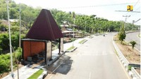 Jalan Bypass BIL dibangun dengan lebar 50 meter, 4 lajur yang dilengkapi trotoar dan median jalan.Foto: Dok. Istimewa/Kementerian PUPR
