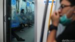 MRT Jakarta Terapkan Social Distancing