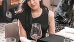 Kepoin Momen Kuliner Resiah Lim, Mantan Asisten Ashanty yang Cantik