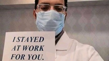 I stay at work for you, you stay at home for us. Begitulah kalimatnya yang digaungkan di media sosial dari Instagram sampai Twitter (Twitter)