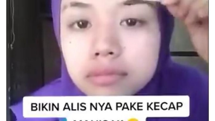 Tutorial make up pakai makanan Tutorial make up pakai makanan