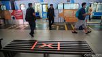 MRT Jakarta Terapkan Social Distancing