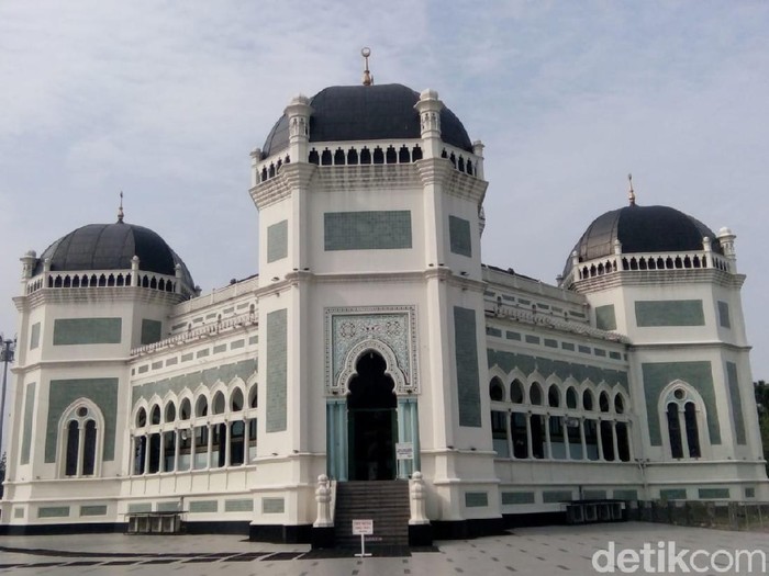 Masjid Raya Medan (Ahmad Arfah/detikcom)