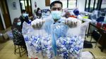 Melihat Produksi Hand Sanitizer Pencegah Corona di UI