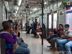 Bupati-Anggota Dewan Soroti KRL Tetap Beroperasi di Tengah Pandemi