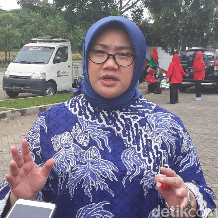 Bupati Sragen Kusdinar Untung Yuni Sukowati