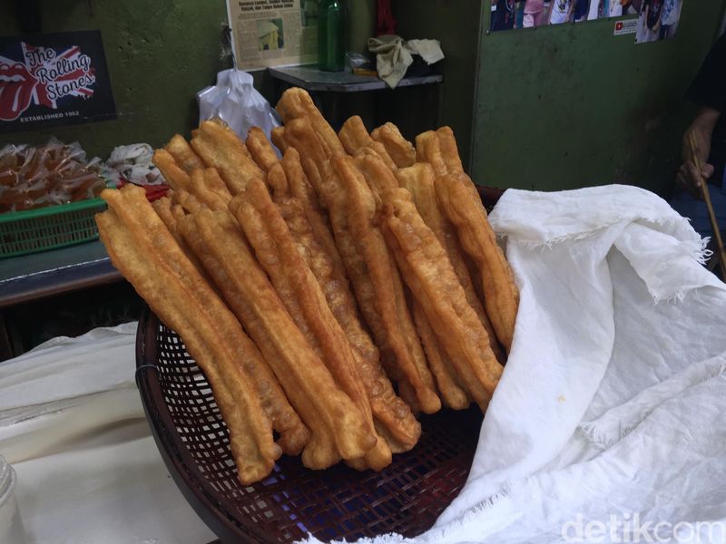 Cakwe Ko Atek Pasar Baru