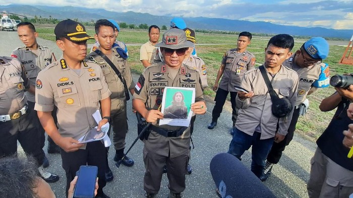 2 Anggota MIT serahklan diri