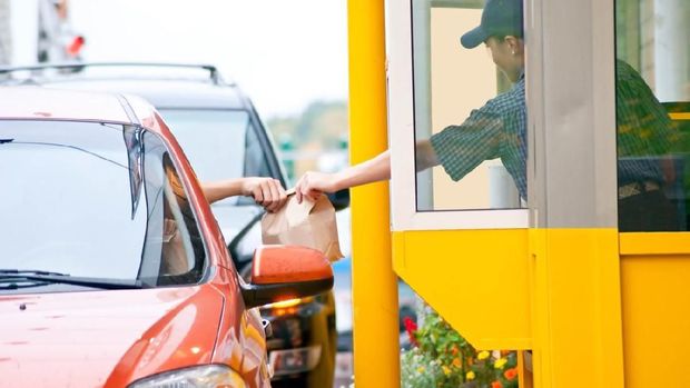 Rasis! Pria Ini Pesan Bayi Tikus ke Pelayan Restoran dari China